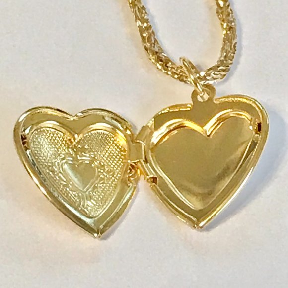 Vintage Victorian Heart Locket Necklace Gold Plated 24" Chain Photo Picture - Picture 6 of 10